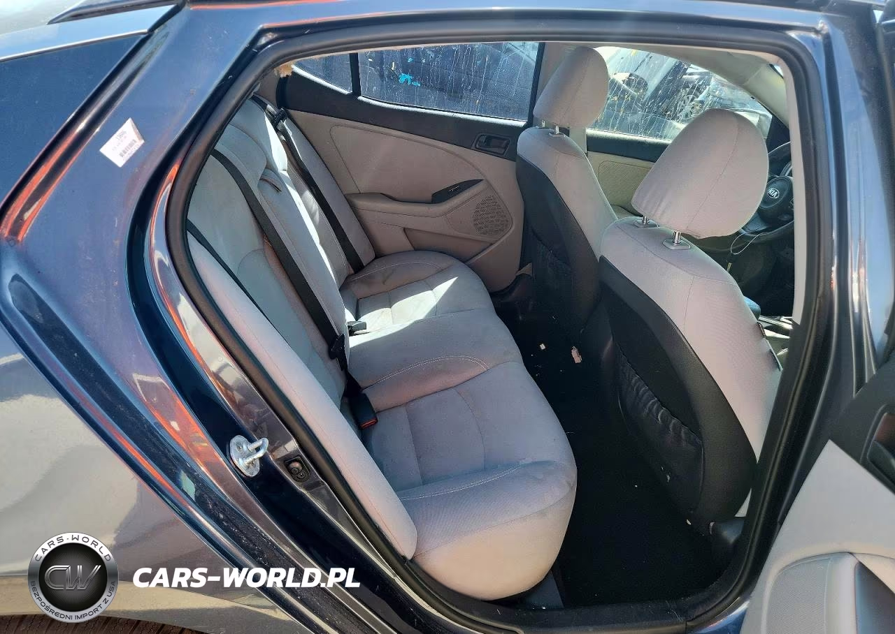 2015 Kia Optima Lx VIN:5XXGM4A72FG412319 - 10