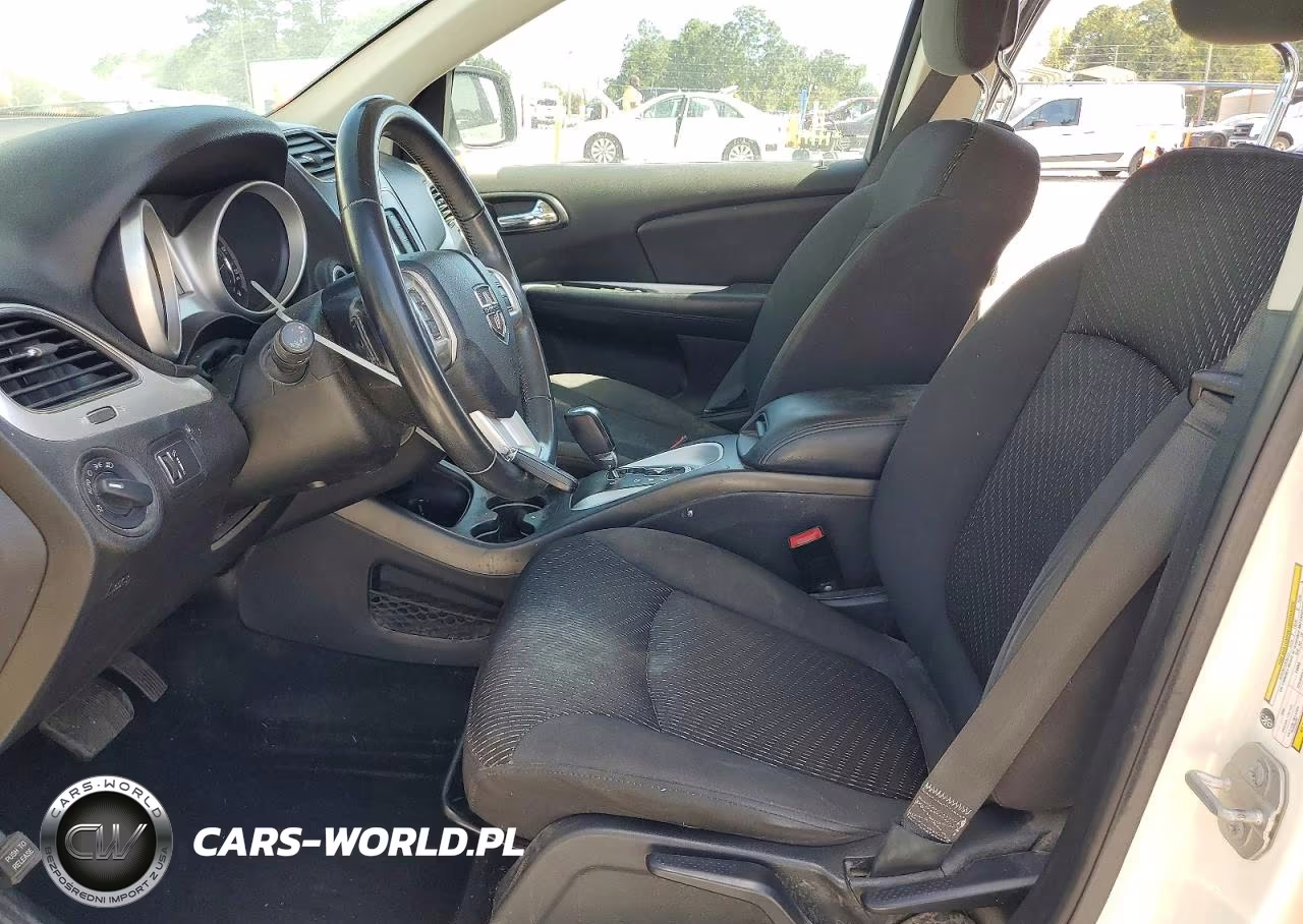 2018 Dodge Journey Se VIN:3C4PDCAB4JT530710 - 7