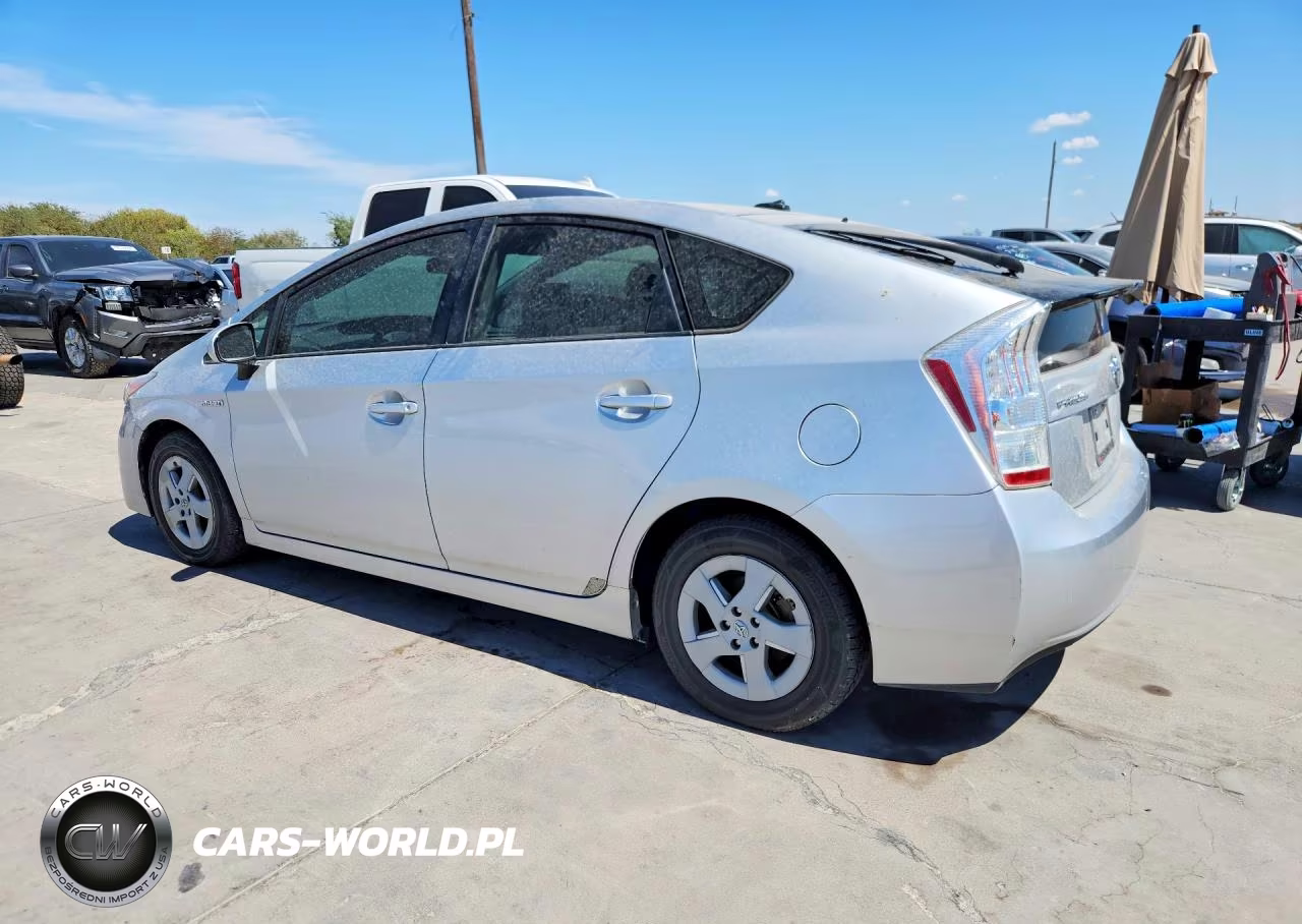 2011 Toyota Prius Three VIN:JTDKN3DU5B5305895 - 2