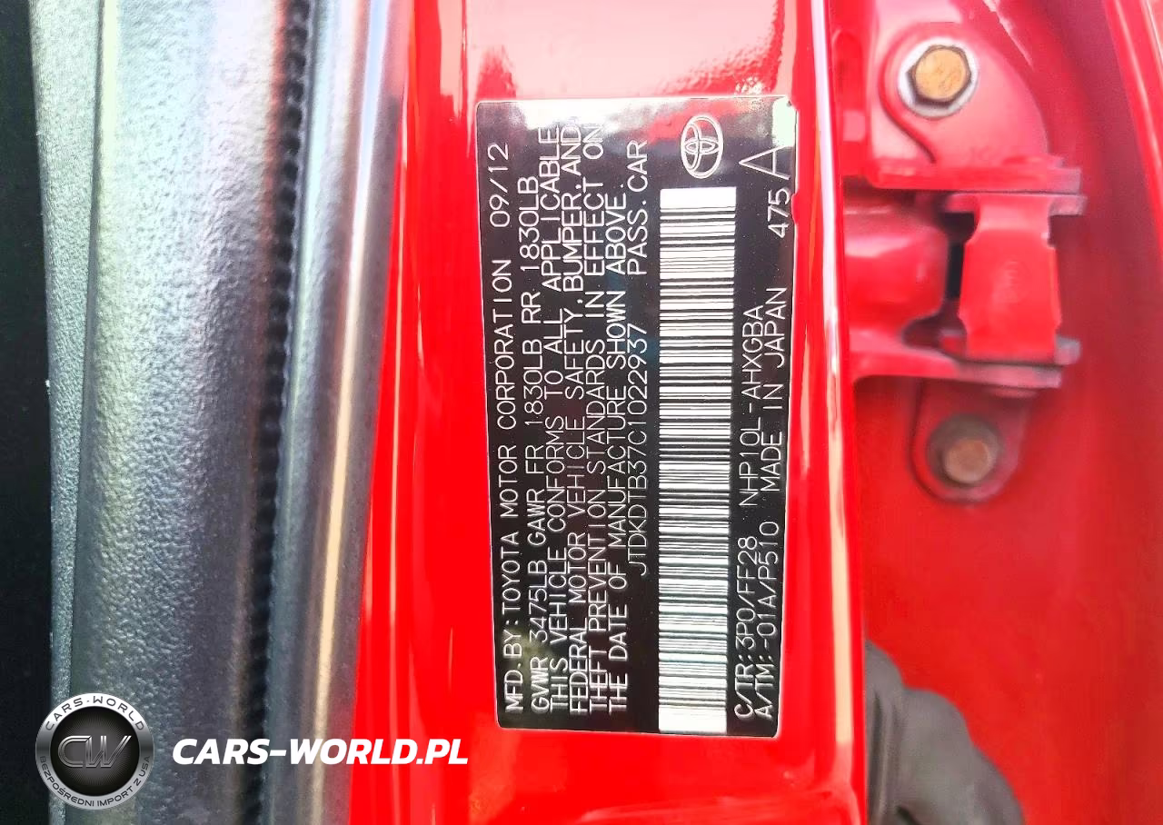 2012 Toyota Prius C Three VIN:JTDKDTB37C1022937 - 12