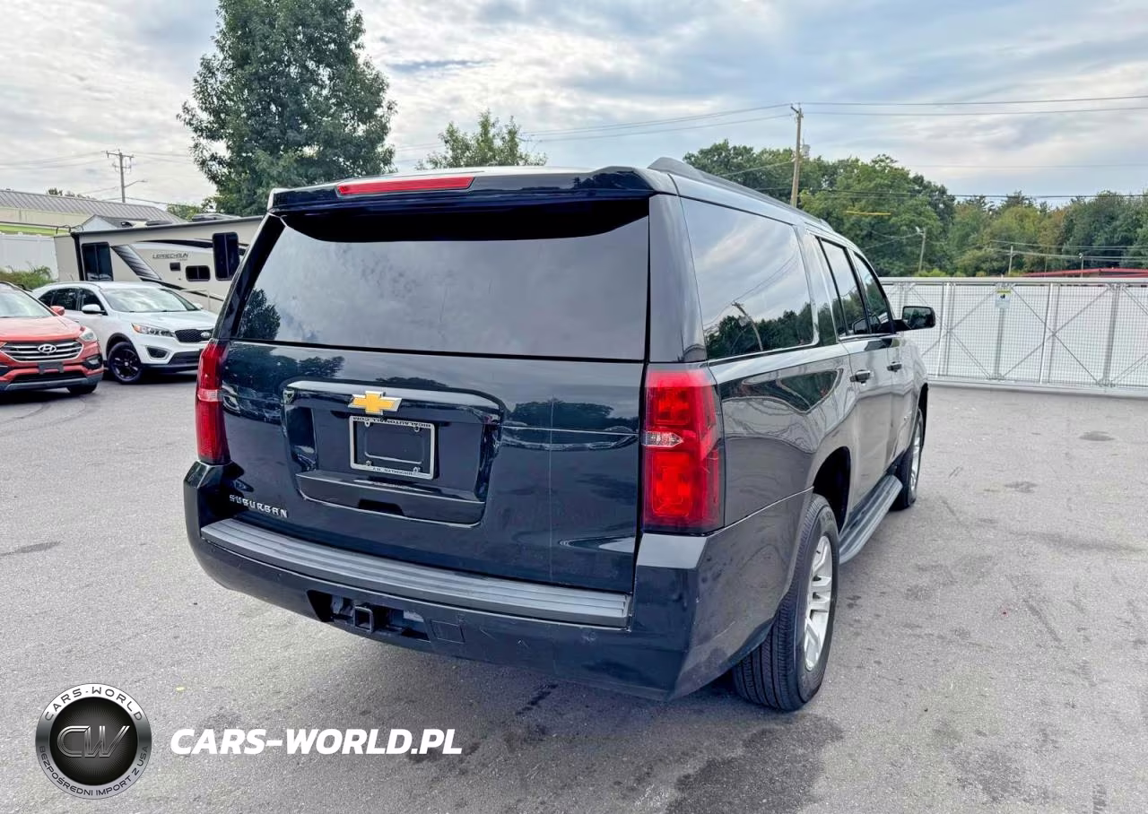 2019 Chevrolet Suburban K1500 Ls VIN:1GNSKGKC1KR287227 - 3