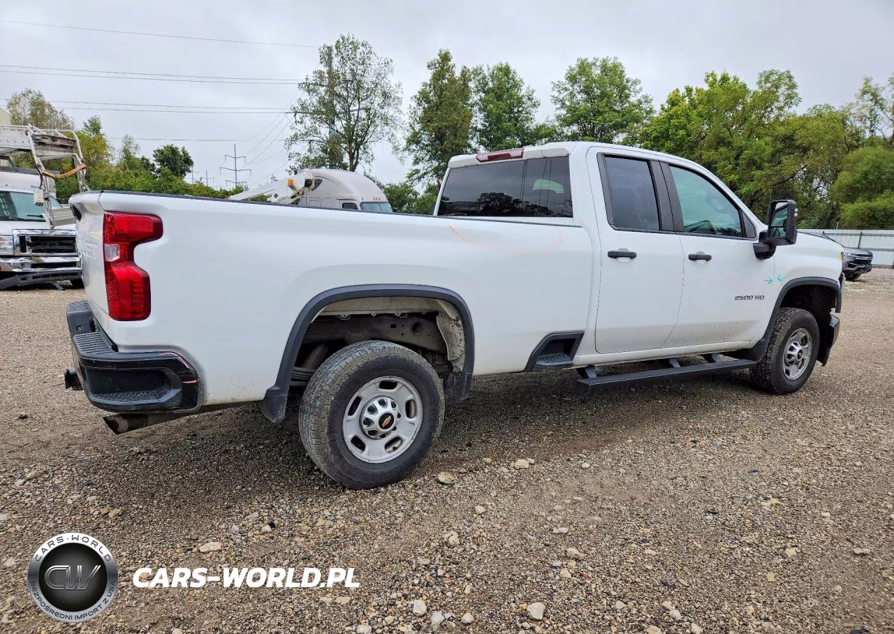 2020 Chevrolet Silverado C2500 Heavy Duty VIN:1GC2WLE70LF284889 - 3