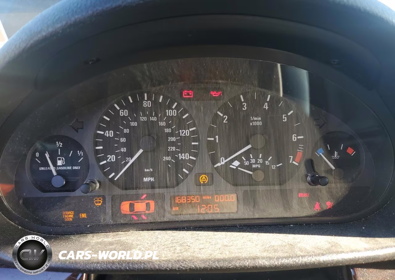2005 BMW 325 Xi VIN:WBAEU33485PF63872 - 9