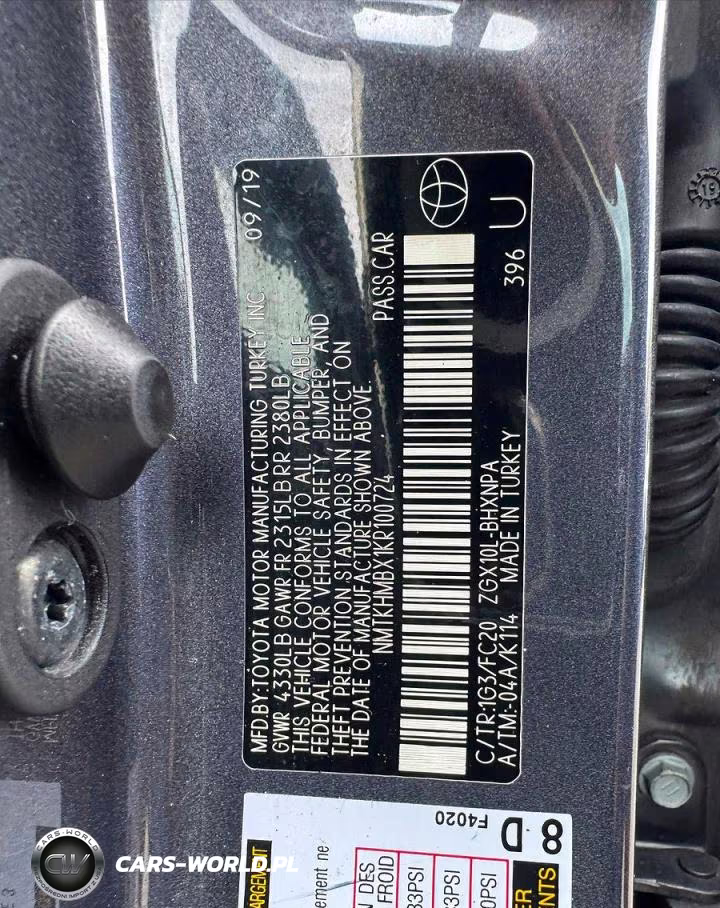 2019 Toyota C-Hr Le VIN:NMTKHMBX1KR100724 - 10