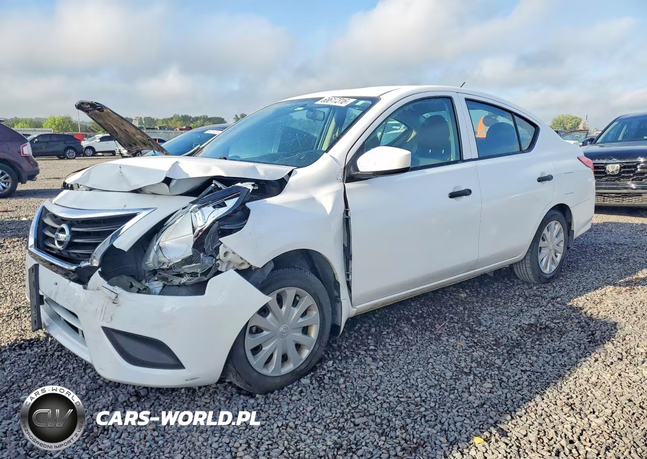 2019 Nissan Versa S Plus