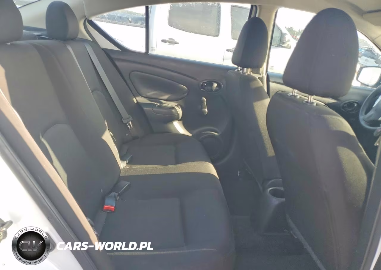 2019 Nissan Versa S Plus VIN:3N1CN7AP5KL801552 - 10