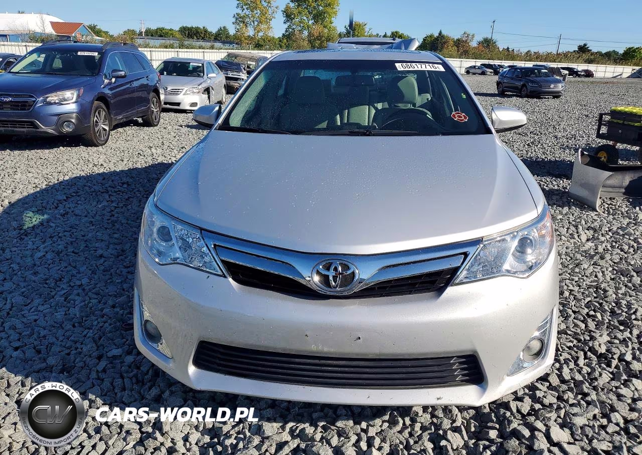 2014 Toyota Camry Xle VIN:4T1BF1FK3EU786460 - 5