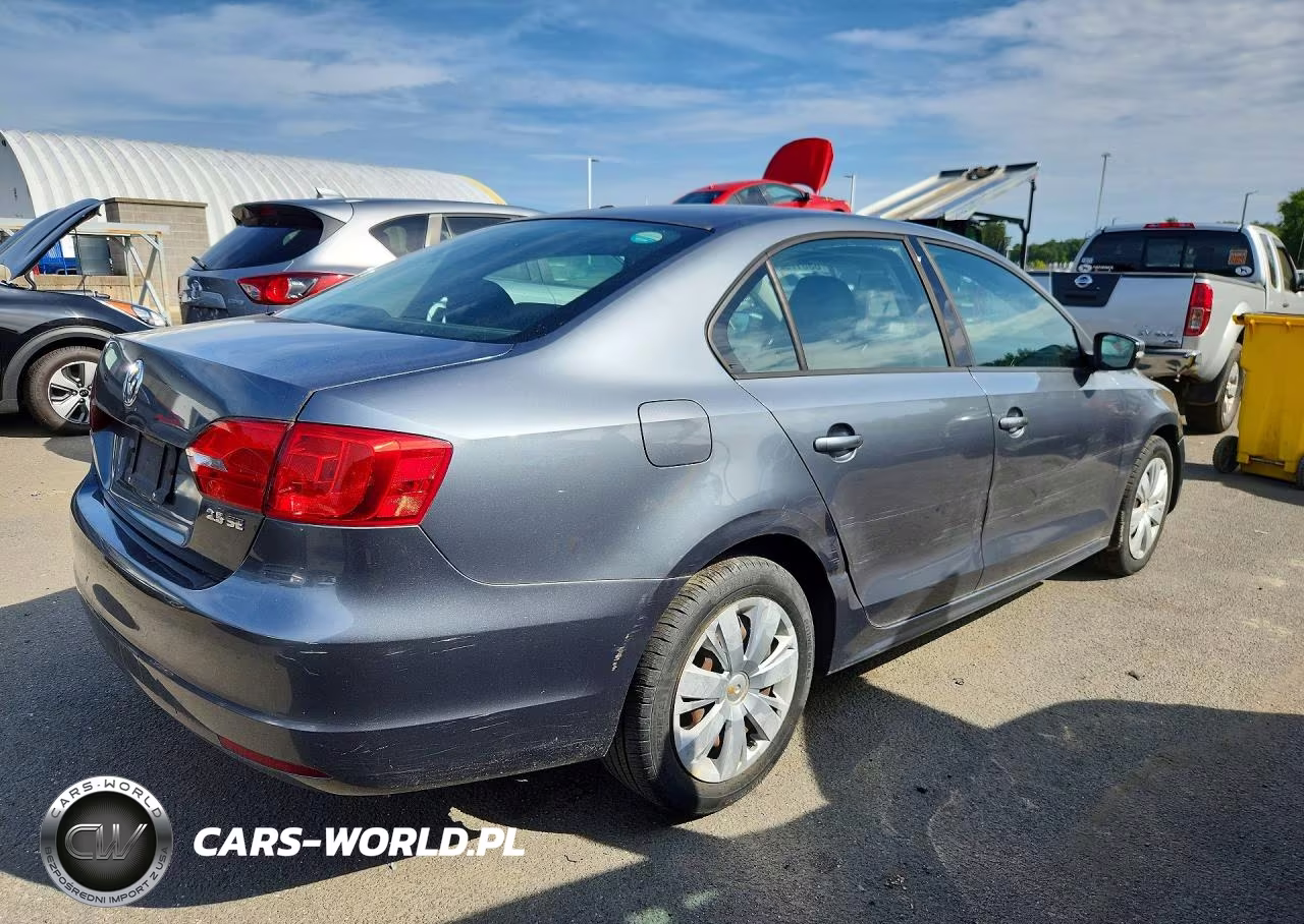 2011 Volk Jetta VIN:3VWBZ7AJ9BM308747 - 3