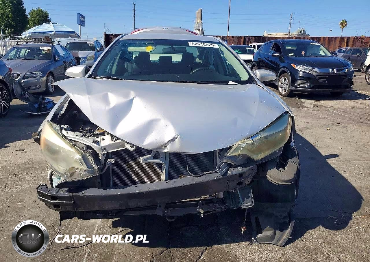 2015 Toyota Corolla S Plus VIN:5YFBURHE6FP237186 - 5