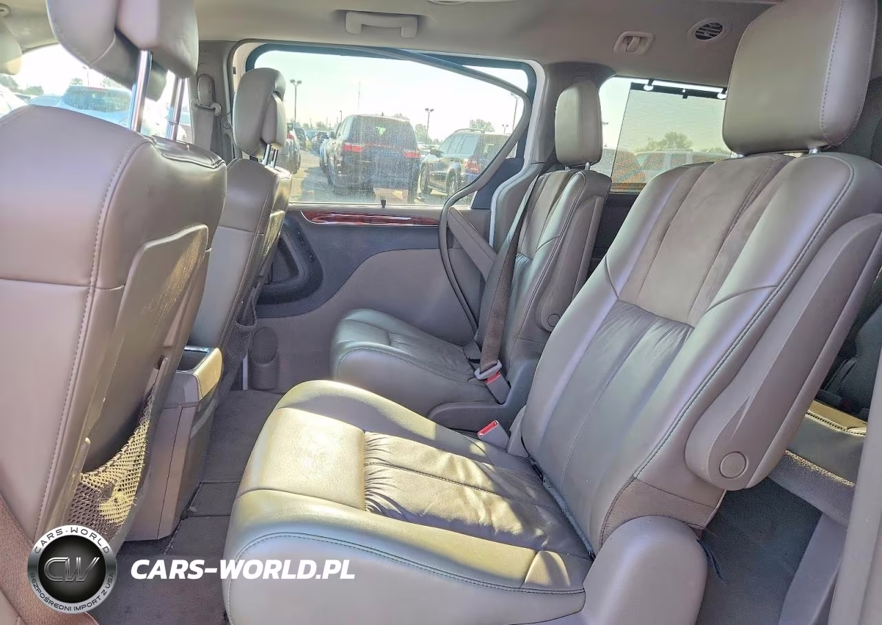 2012 Chrysler Town & Country Limited VIN:2C4RC1GG8CR228569 - 11