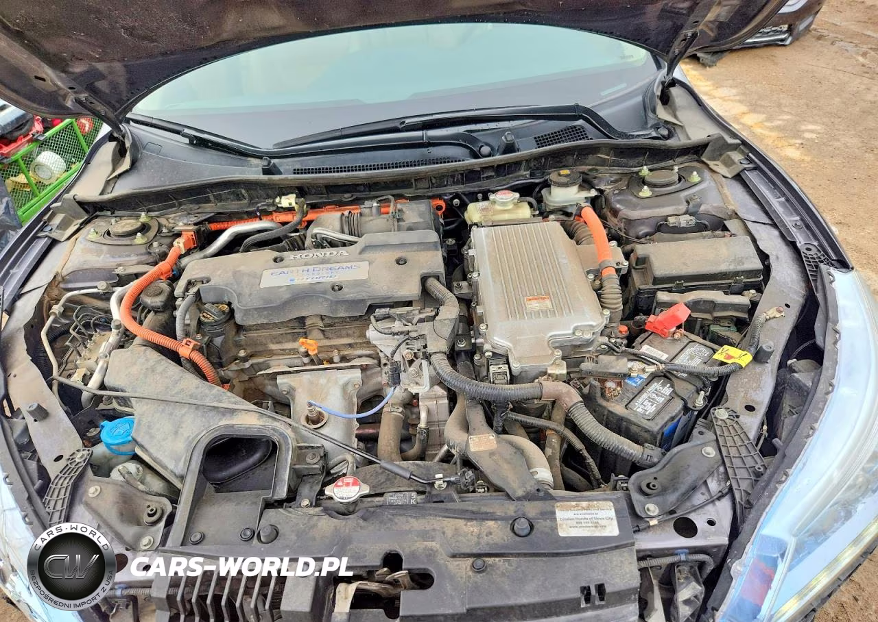 2014 Honda Accord Touring Hybrid VIN:1HGCR6F75EA001030 - 11