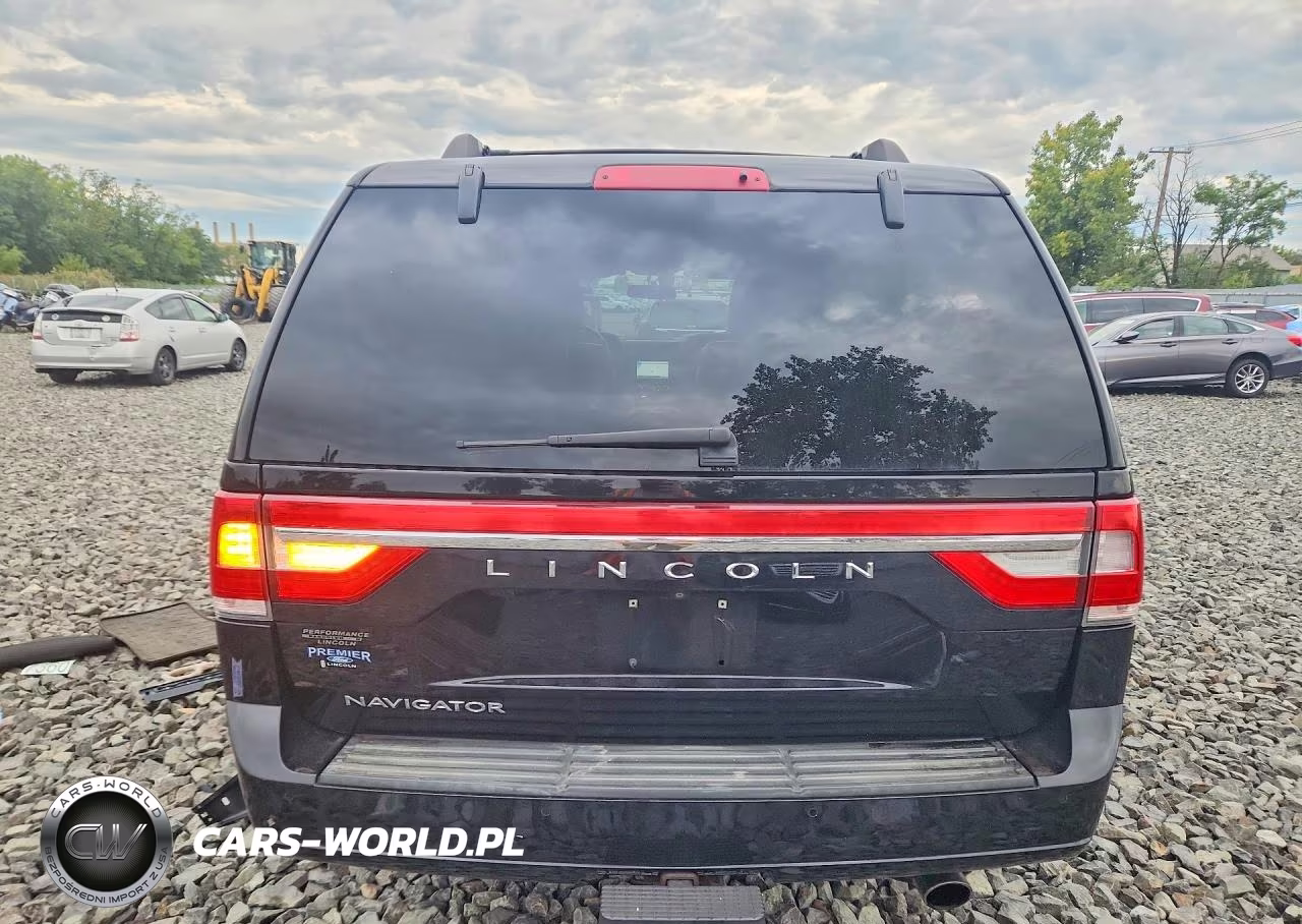2017 Lincoln Navigator Select VIN:5LMJJ2JTXHEL01551 - 6