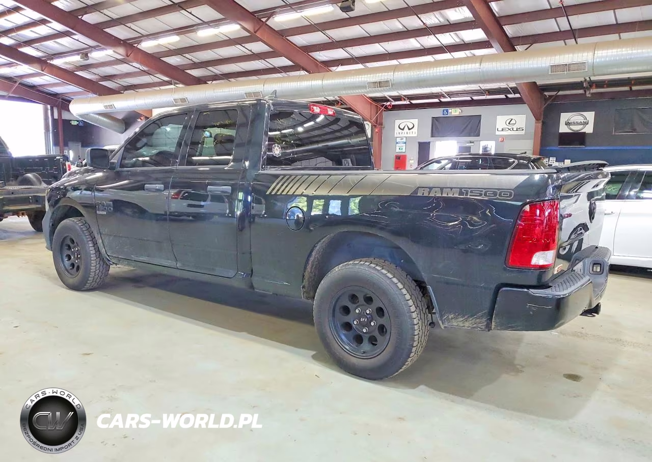 2019 Ram 1500 Classic Tradesman VIN:1C6RR7FG0KS551845 - 2