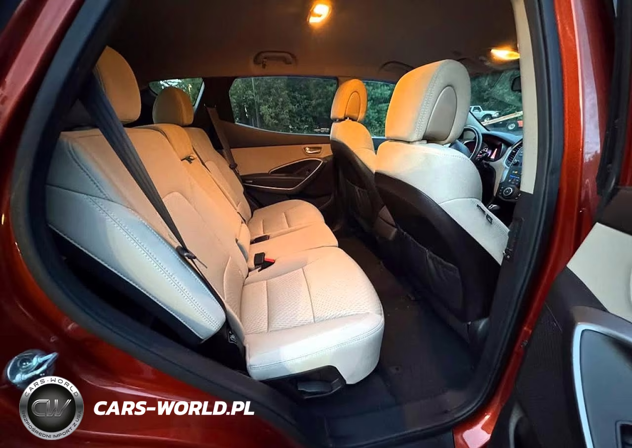 2016 Hyundai Santa Fe Sport 2.4L VIN:5XYZUDLB5GG377024 - 9