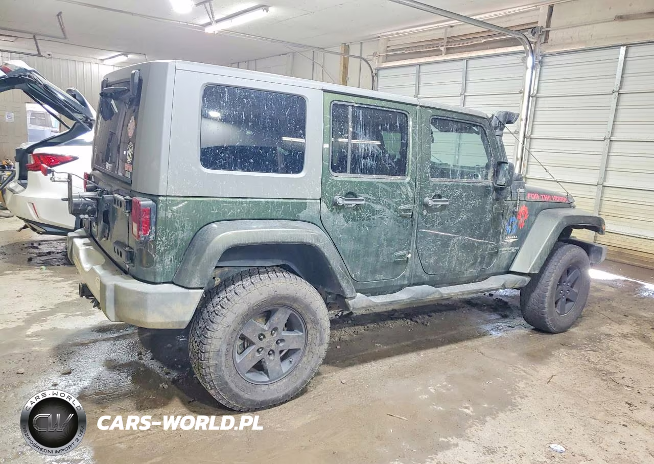 2008 Jeep Wrangler Unlimited Sahara VIN:1J8GA59168L512496 - 3
