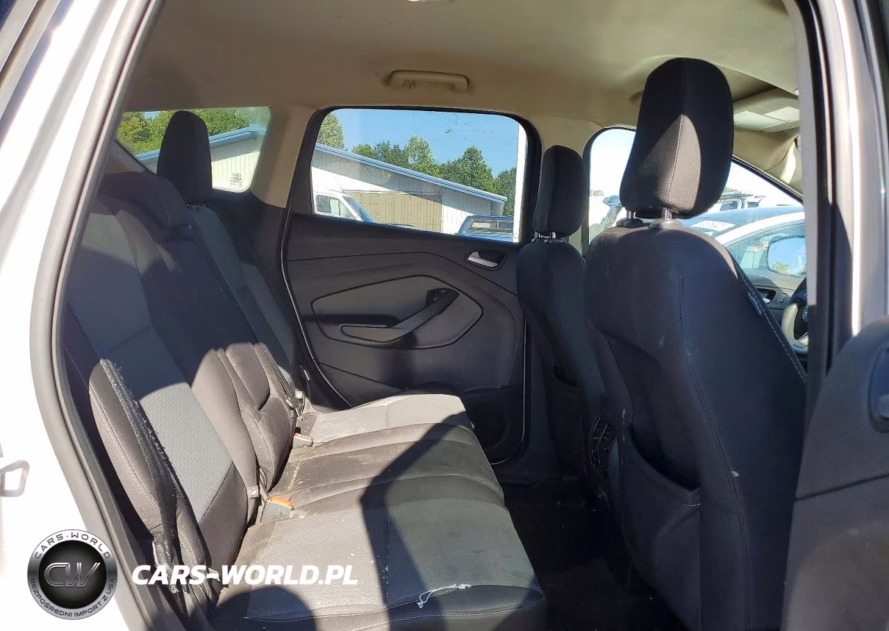 2018 Ford Escape Se VIN:1FMCU0GD0JUB88907 - 11