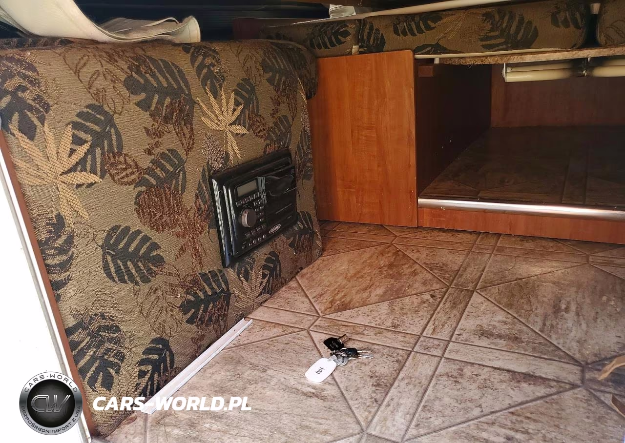 2011 Jayco Pop-Up Camper VIN:1UJAJ0AH7B1BE0161 - 5