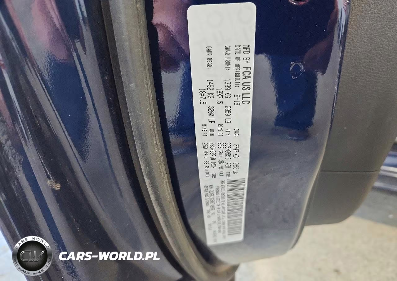 2019 Chrysler Pacifica Touring L VIN:2C4RC1BG5KR749058 - 13