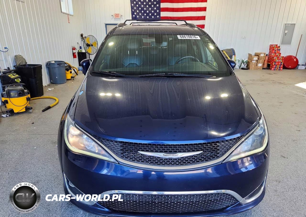 2019 Chrysler Pacifica Touring L VIN:2C4RC1BG5KR749058 - 5