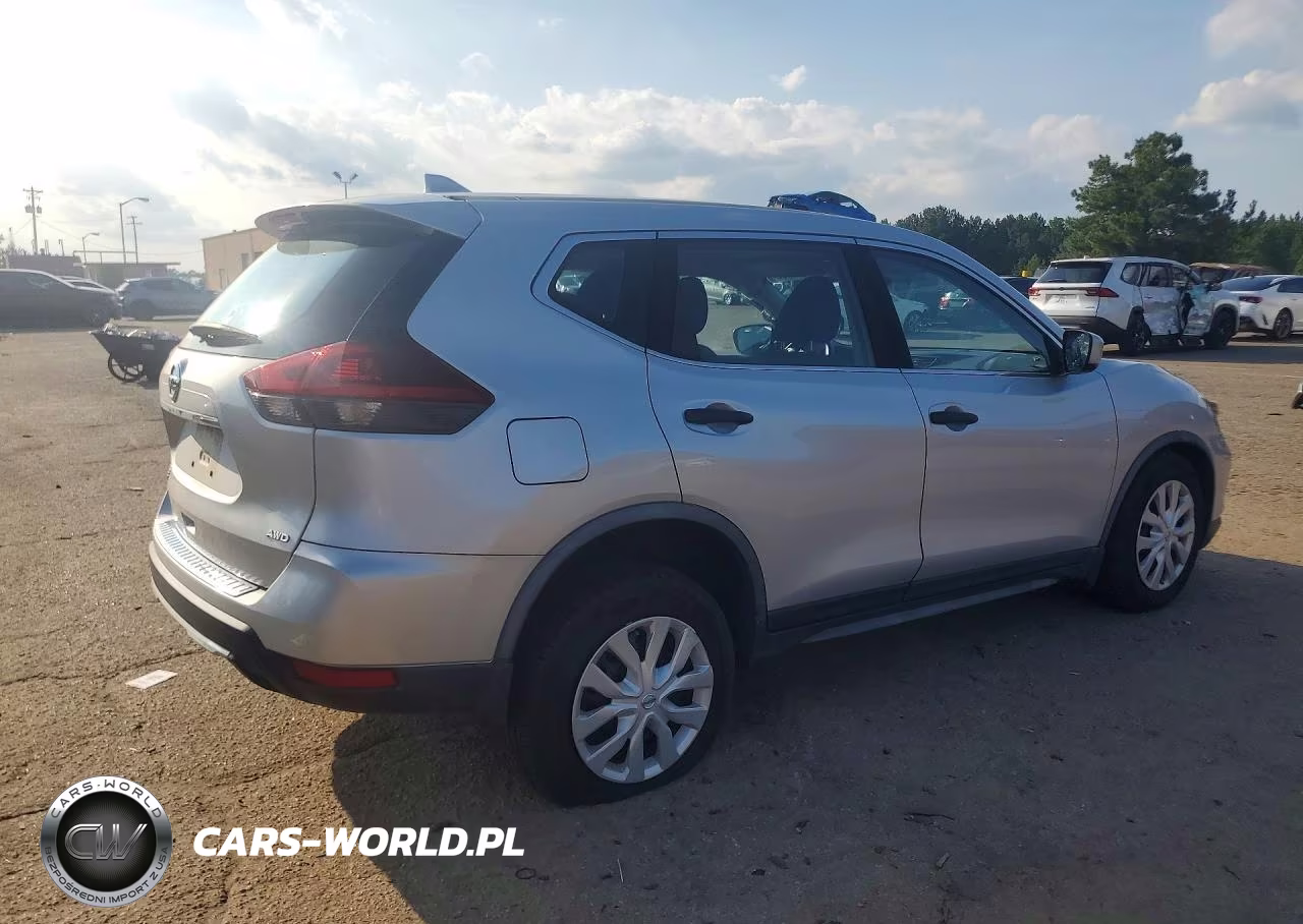 2018 Nissan Rogue S VIN:JN8AT2MVXJW314867 - 3