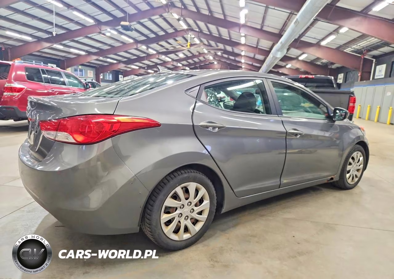 2013 Hyundai Elantra Gls VIN:5NPDH4AE8DH210575 - 3