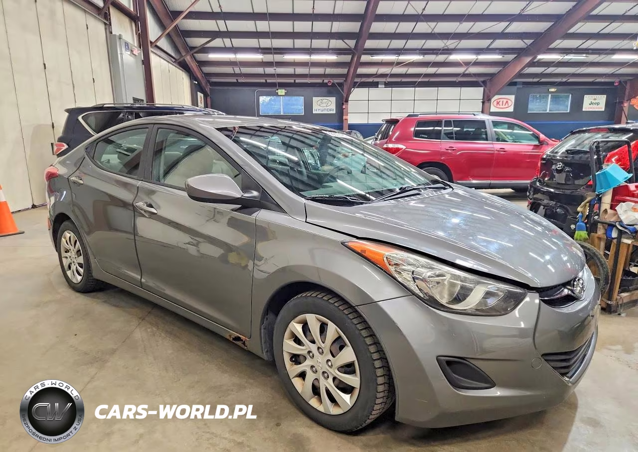 2013 Hyundai Elantra Gls VIN:5NPDH4AE8DH210575 - 4