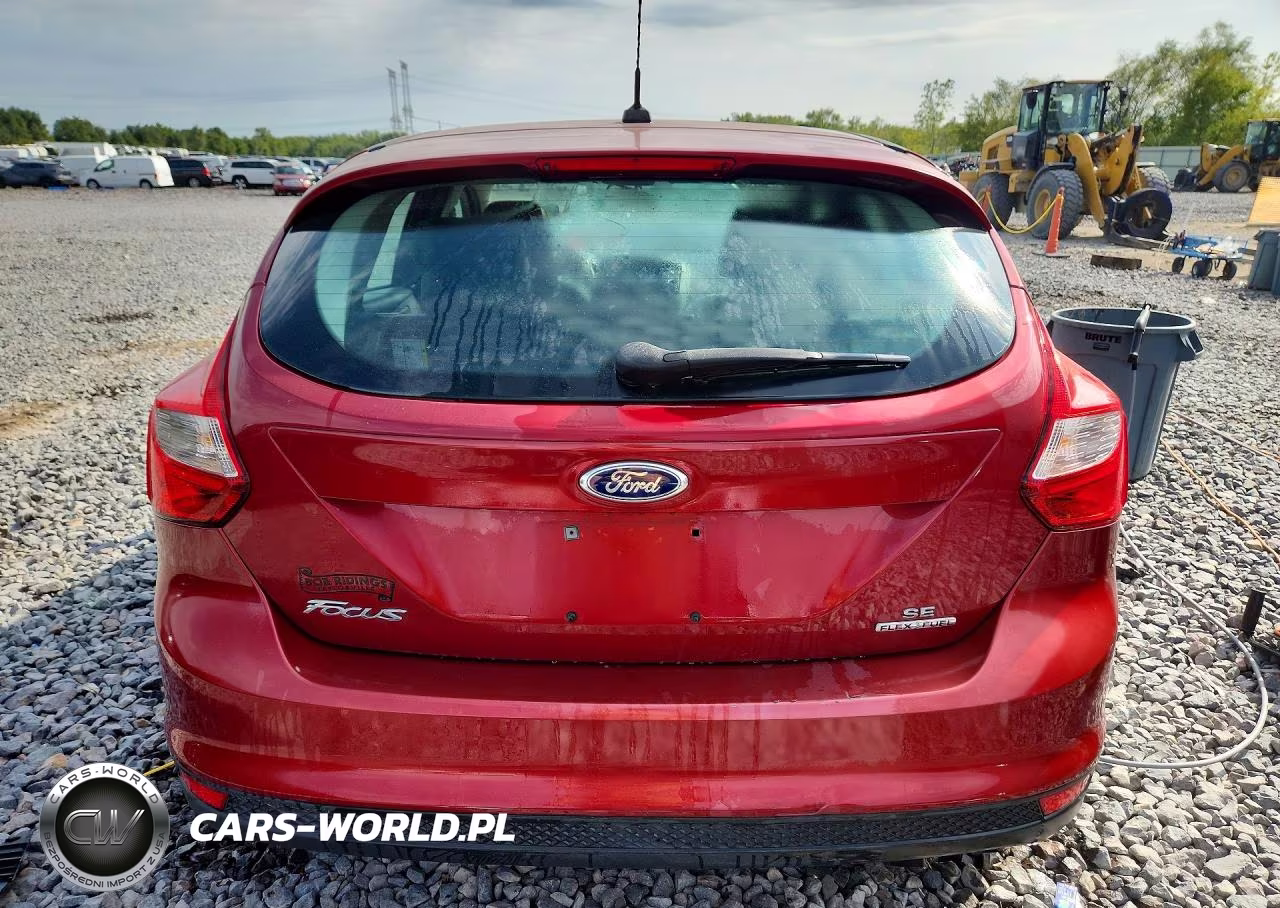 2014 Ford Focus Se VIN:1FADP3K28EL127913 - 6