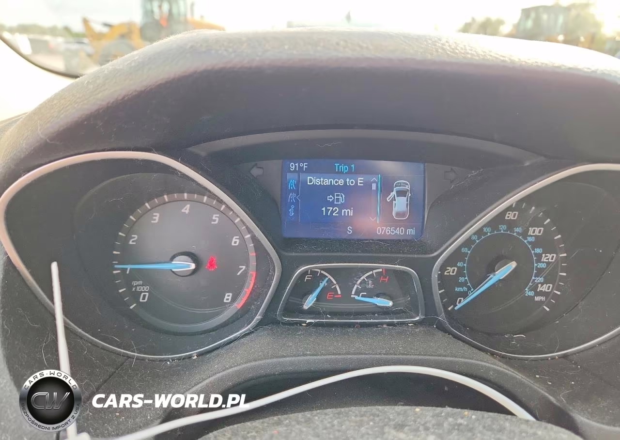 2014 Ford Focus Se VIN:1FADP3K28EL127913 - 9