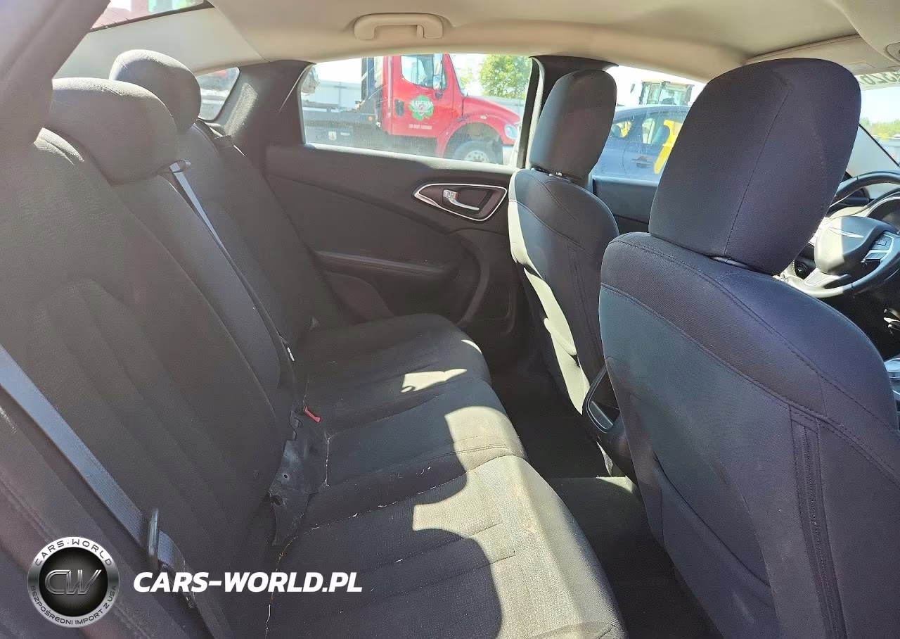 2015 Chrysler 200 Limited VIN:1C3CCCAB1FN758385 - 10