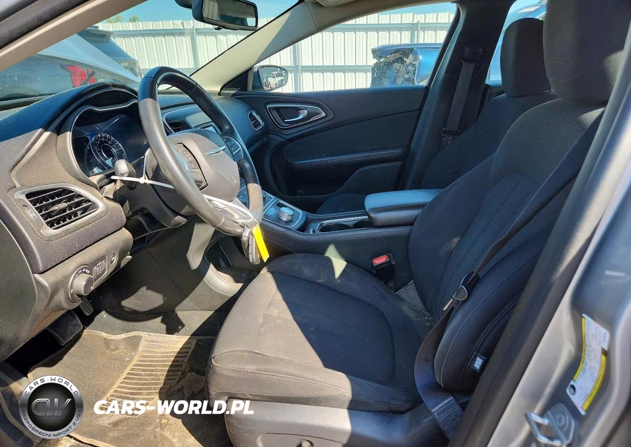 2015 Chrysler 200 Limited VIN:1C3CCCAB1FN758385 - 7