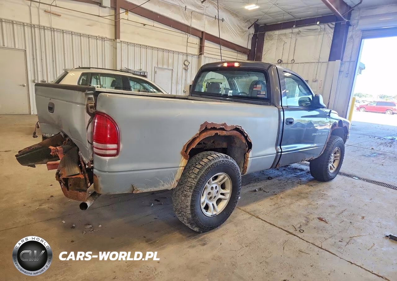 2002 Dodge Dakota Sport VIN:1B7GG36X32S585390 - 3