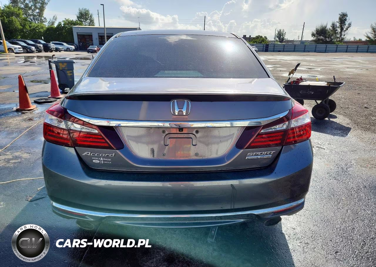 2017 Honda Accord Sport Special Edition VIN:1HGCR2F10HA299723 - 6
