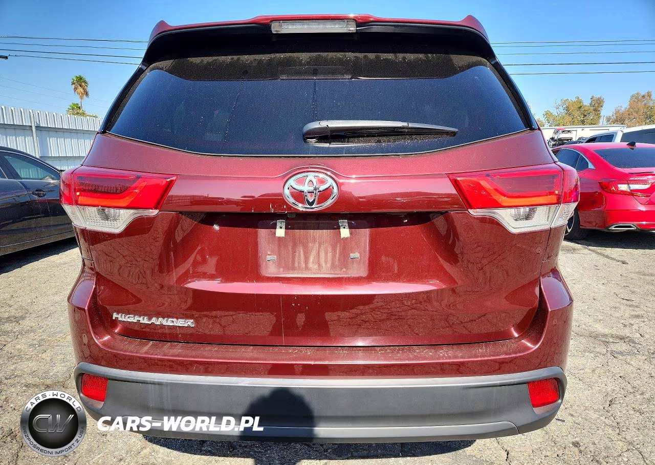 2019 Toyota Highlander Le VIN:5TDZARFH9KS055004 - 6