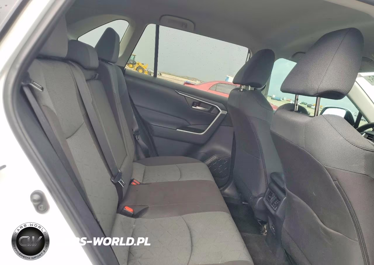 2025 Toyota Rav4 Xle VIN:2T3W1RFV8SW386129 - 10