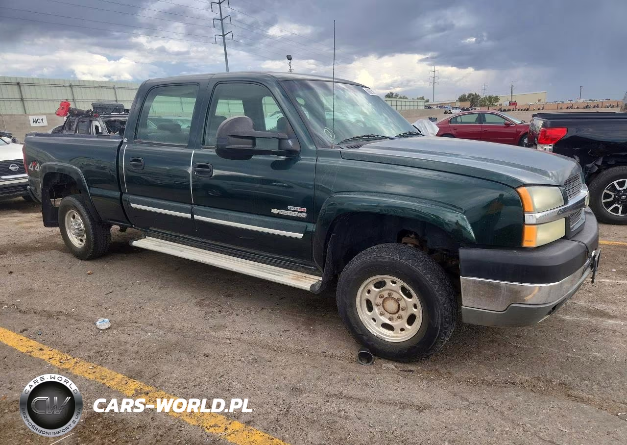 2003 Chevrolet Silverado K2500 Heavy Duty VIN:1GCHK231X3F151359 - 4