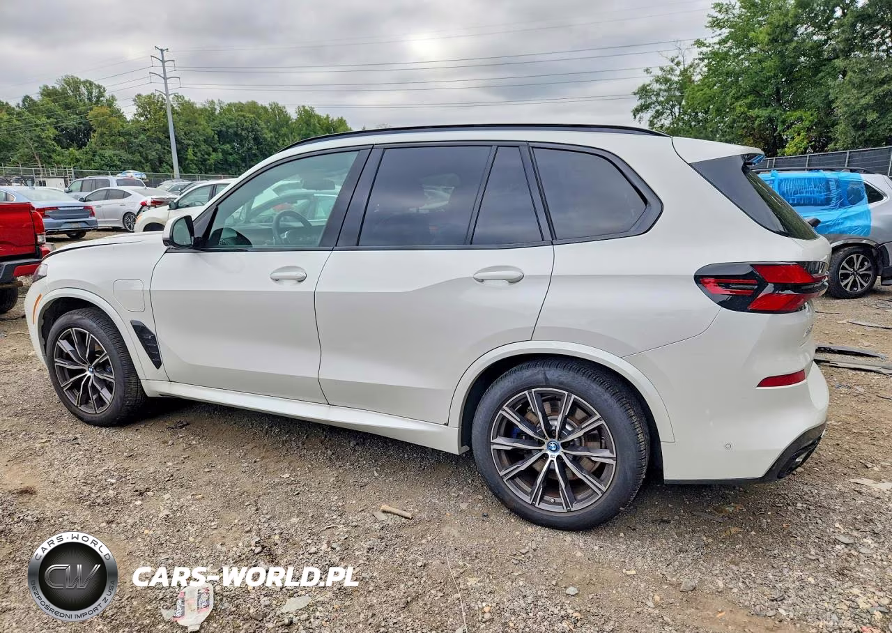 2024 BMW X5 xDrive50E VIN:5UX43EU08R9V88155 - 2