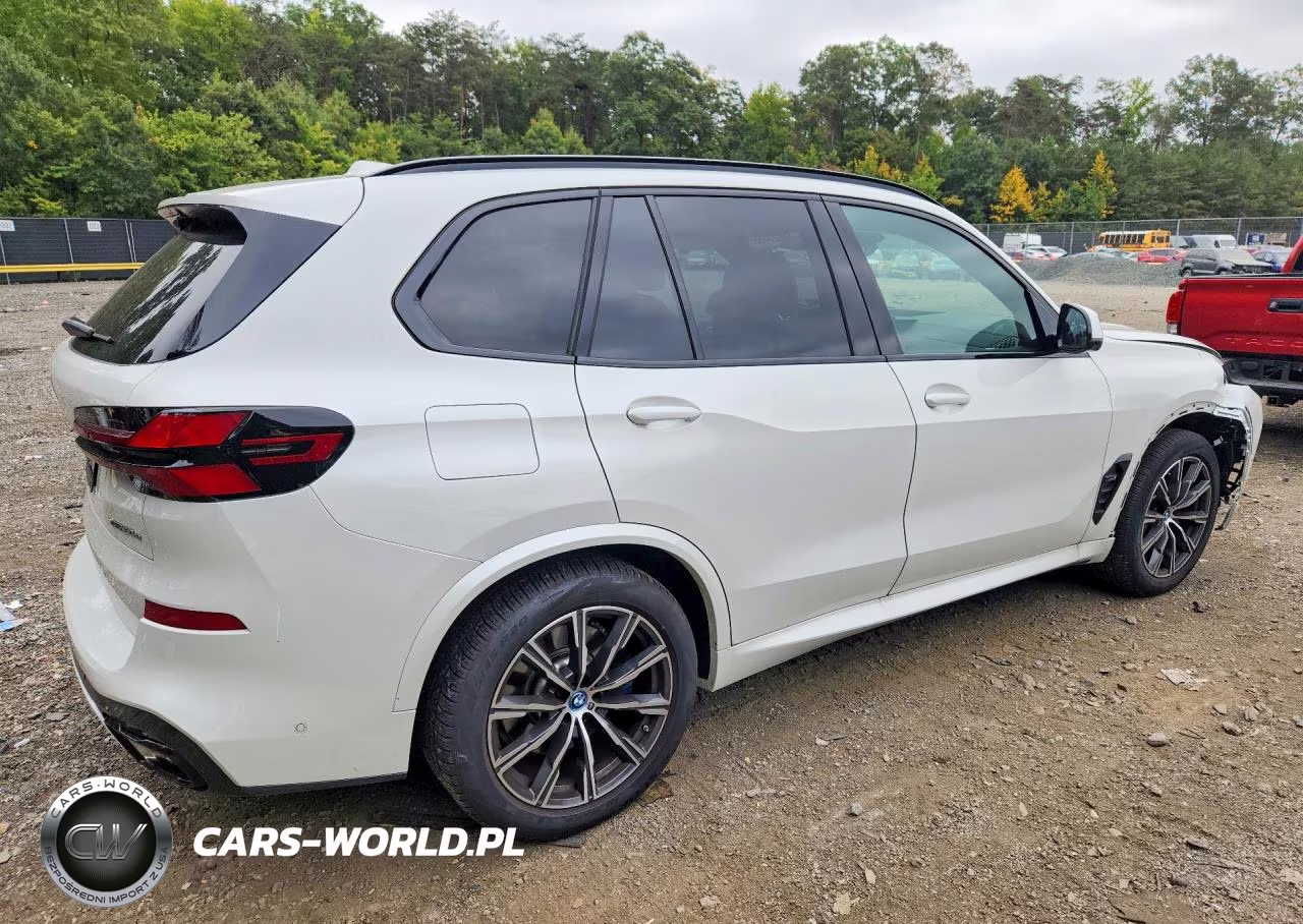2024 BMW X5 xDrive50E VIN:5UX43EU08R9V88155 - 3