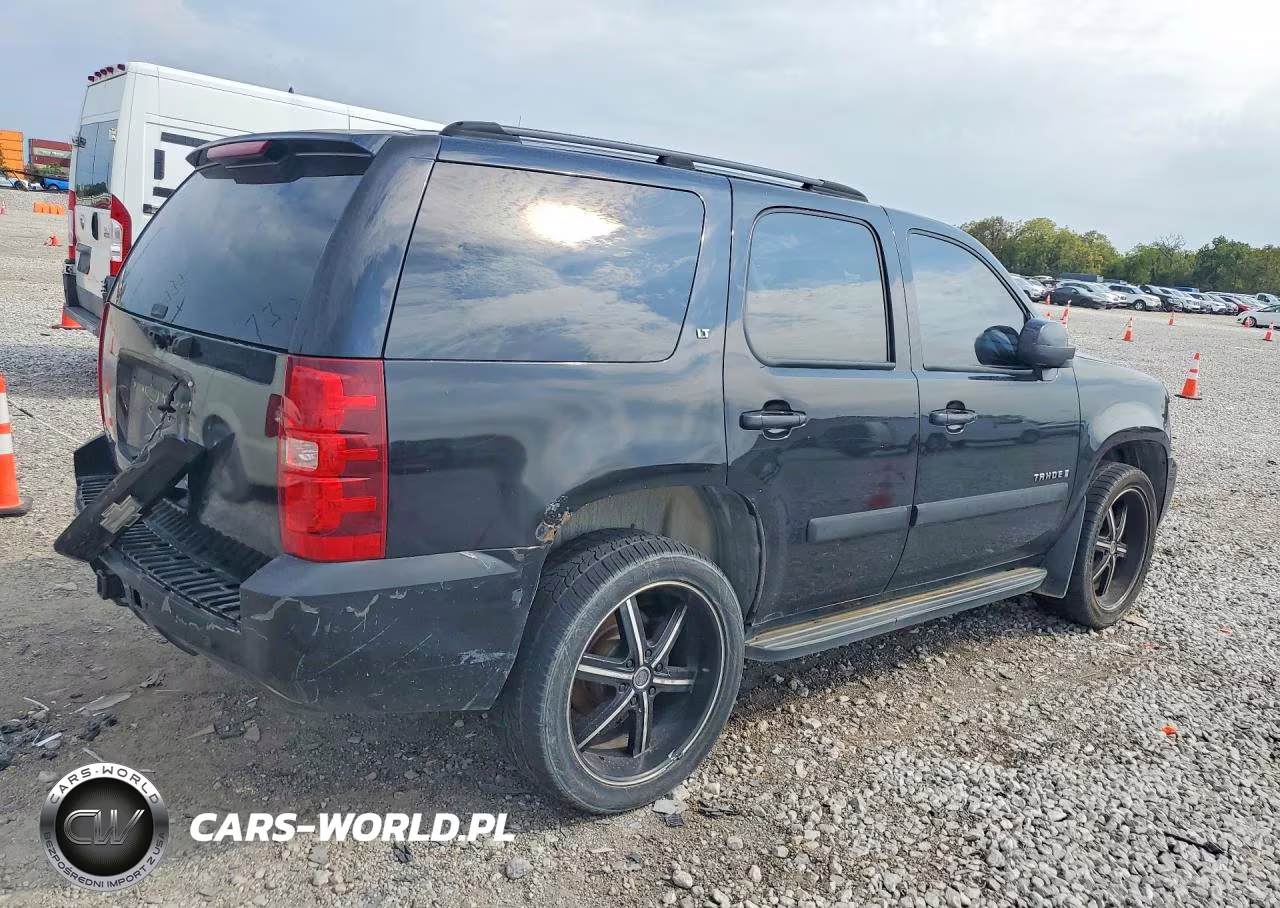2007 Chevrolet Tahoe K1500 VIN:1GNFK13027R124838 - 3