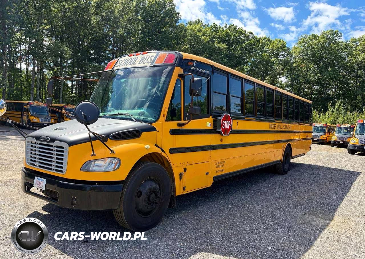 2015 Freightliner Chassis B2B VIN:4UZABRDU0FCFW9520 - 2