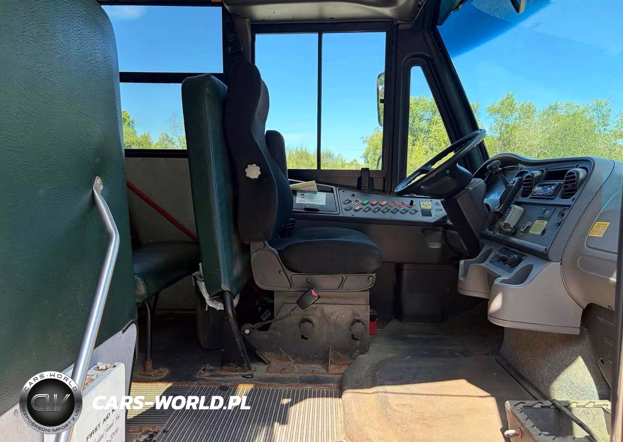 2015 Freightliner Chassis B2B VIN:4UZABRDU0FCFW9520 - 5