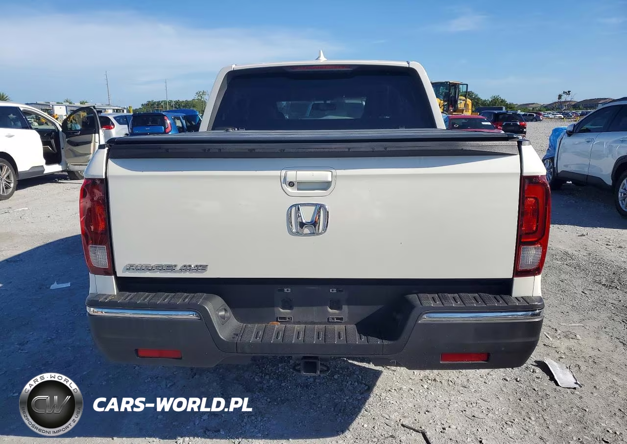 2017 Honda Ridgeline Rtl VIN:5FPYK2F62HB009002 - 6