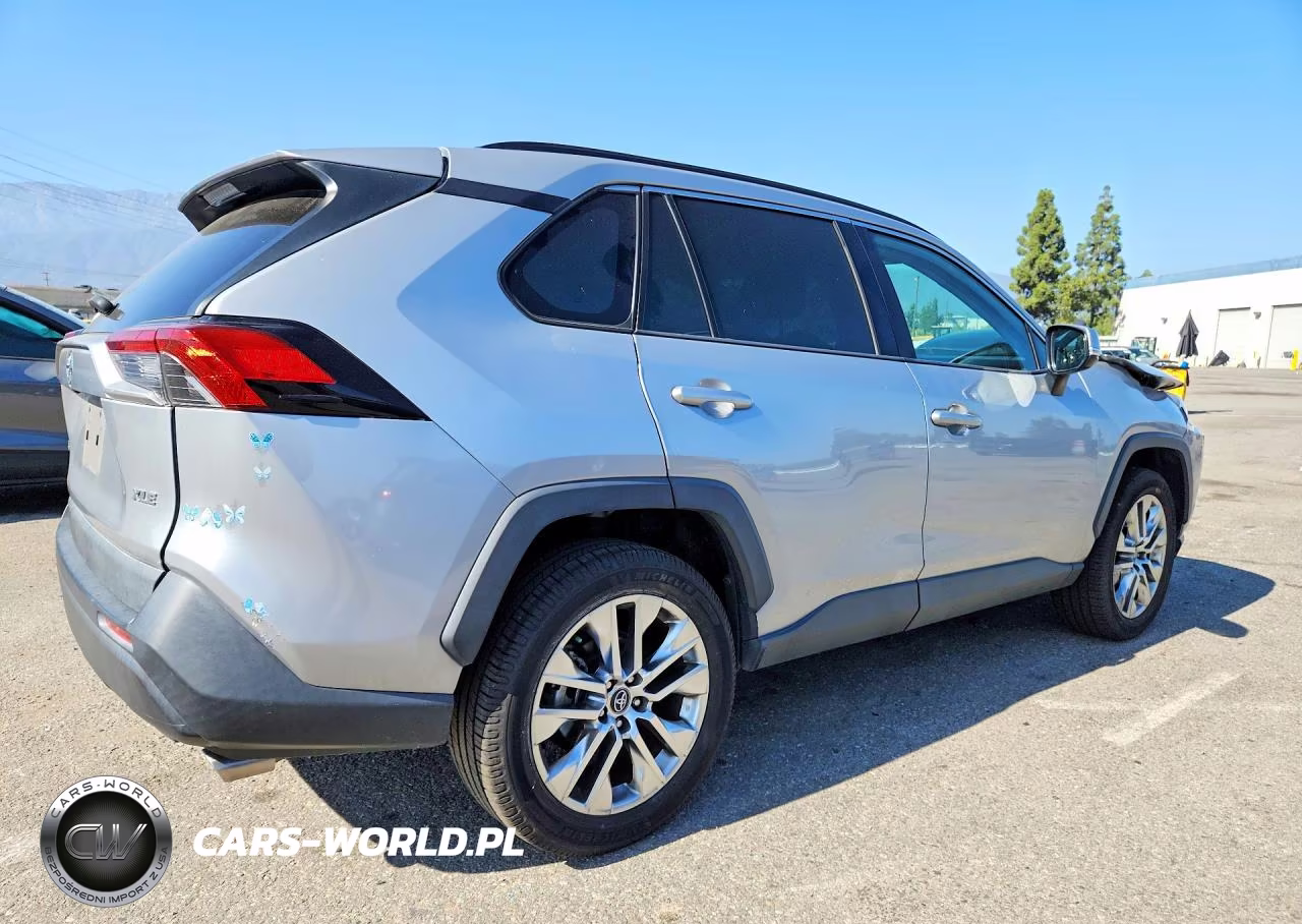 2020 Toyota Rav4 Xle Premium VIN:2T3C1RFV9LW083901 - 3