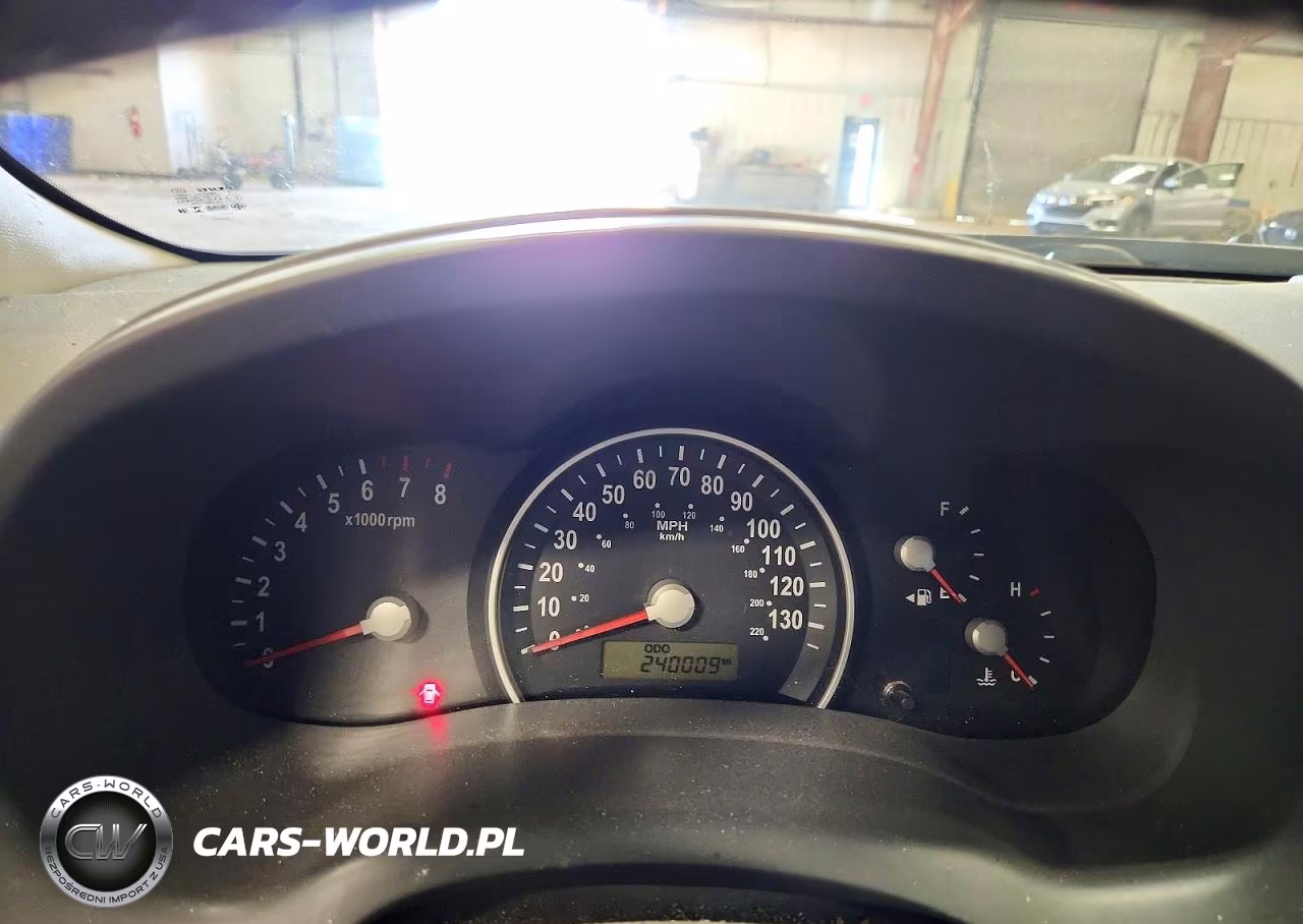 2006 Kia Sedona Lx VIN:KNDMB233966029662 - 9