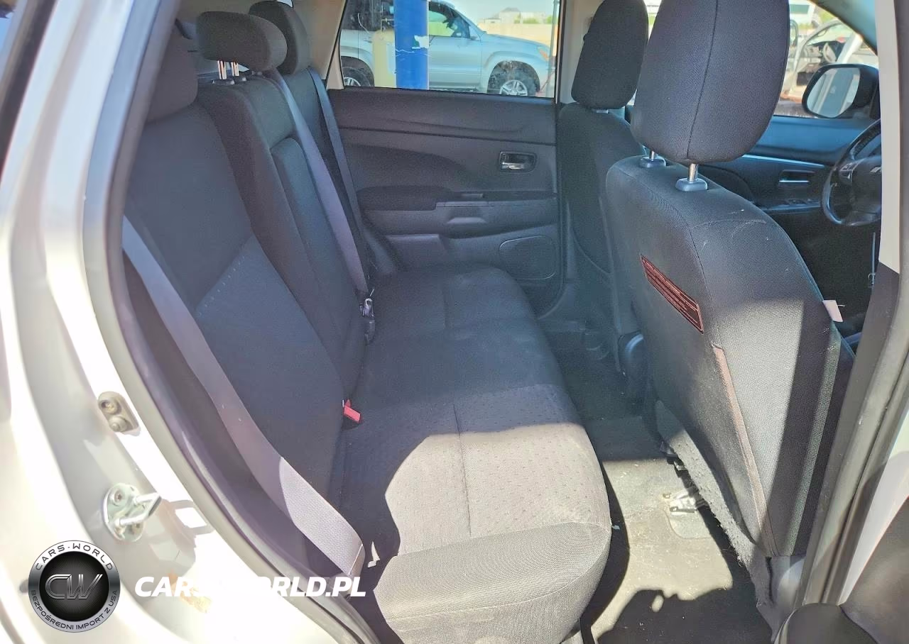 2011 Mitsubishi Outlander Sport Se VIN:JA4AR4AU8BZ002557 - 11