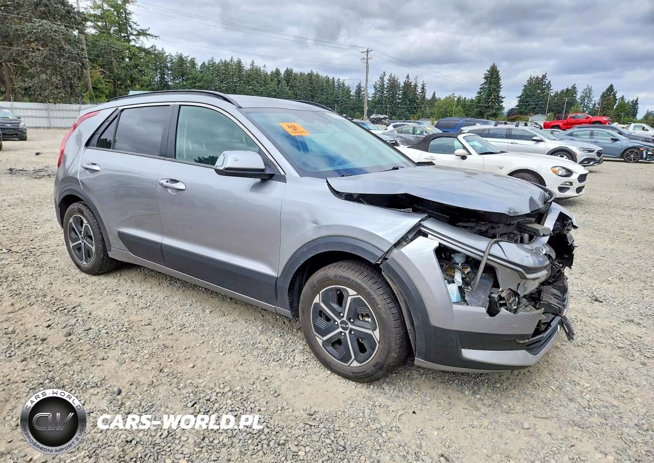 2023 Kia Niro Ex VIN:KNDCR3LE4P5048612 - 4
