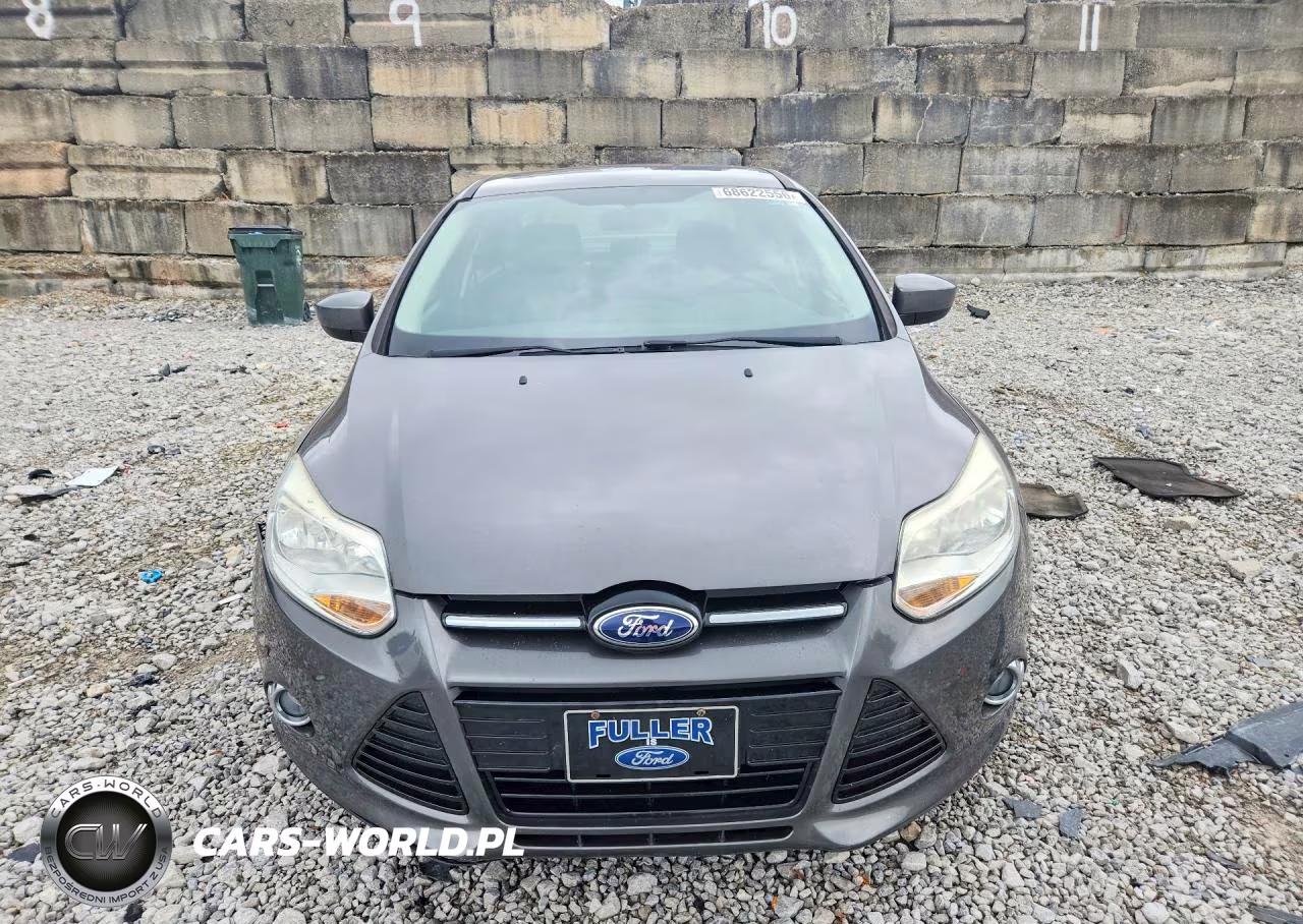 2012 Ford Focus Se VIN:1FAHP3F22CL447656 - 5