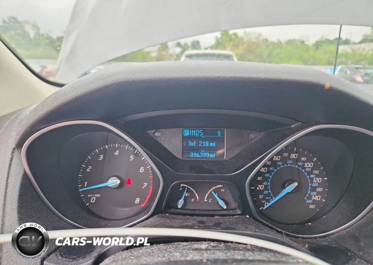 2012 Ford Focus Se VIN:1FAHP3F22CL447656 - 9