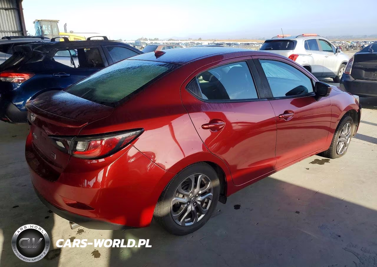 2019 Toyota Yaris Le VIN:3MYDLBYV7KY514443 - 3