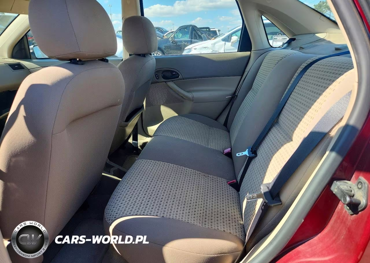 2007 Ford Focus Zx4 VIN:1FAFP34N37W291135 - 10
