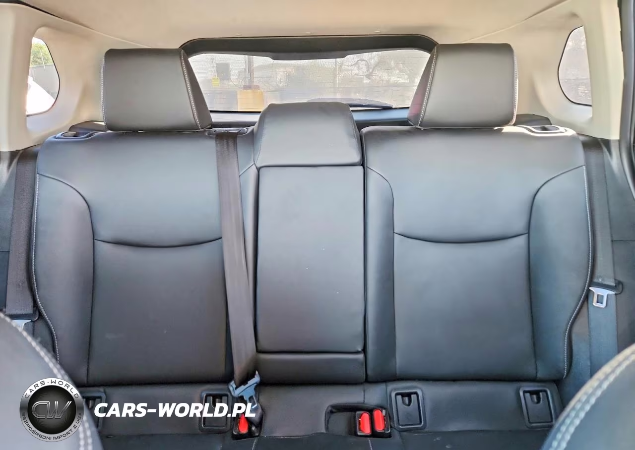 2024 Toyota Corolla Cross Xle VIN:7MUDAABG0RV084450 - 10
